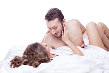 Des relations sexuelles prolongées indiquent la bonne puissance d'un homme.